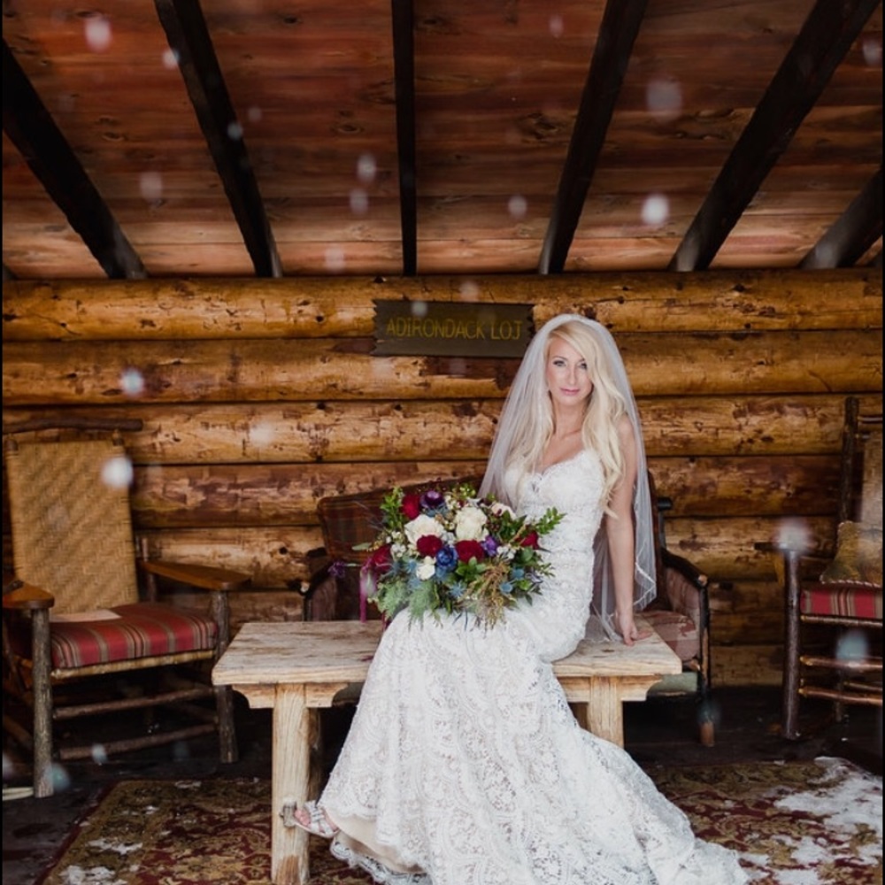 Meet your Posher, Caitlyn